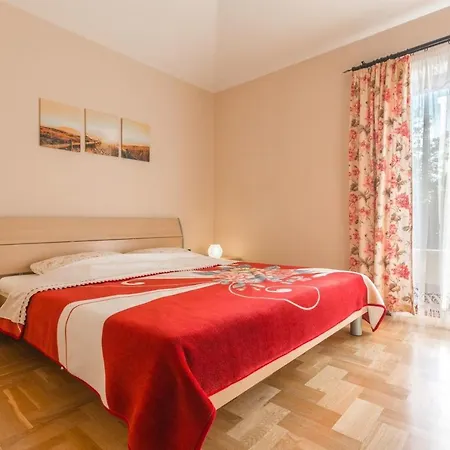 House Dolly Vikendica *